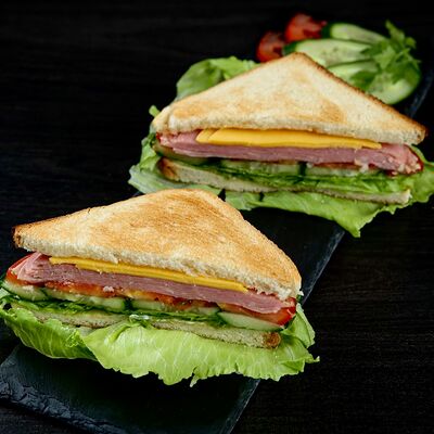 Сэндвич в Hot Pizza по цене 300 ₽