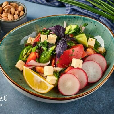 Салат Чабан в Чайхана Фаррух по цене 500 ₽