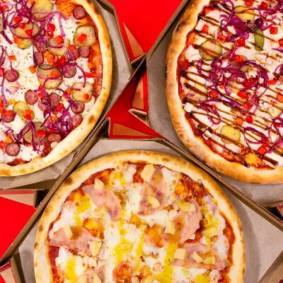 Пицца сет 30см в Камикадзе по цене 2132 ₽