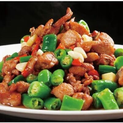 Жареный кролик по-сычуаньски в ГУаНЬ ЯНЬ по цене 1730 ₽