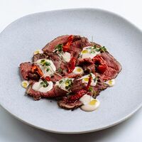 Ростбиф из печи в Стейк & Эггс