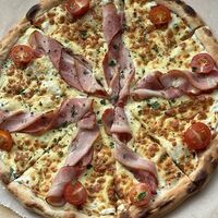 Пицца Карбонара в Il SUSh-ka