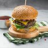 Бургер с бараниной BBQ в D Lounge по цене 780