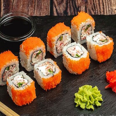 Калифорния Ролл (8 шт.) в SushiMania по цене 850 ₽