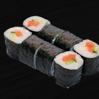 Мини-ролл с лососемв Sushi Ways по цене 320 ₽