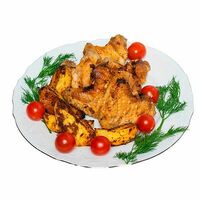 Сочные куриные крылышки и картофель по-домашнему в Сочная шаурма в Кузьминках