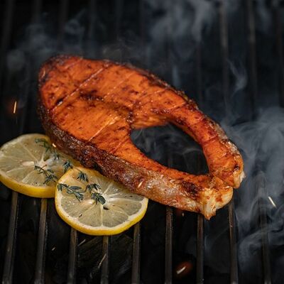 Стейк сёмги в Много Мяса по цене 1390 ₽