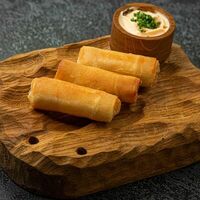 Хрустящие пирожки с камчатским крабом и раковыми шейками в Fish Point