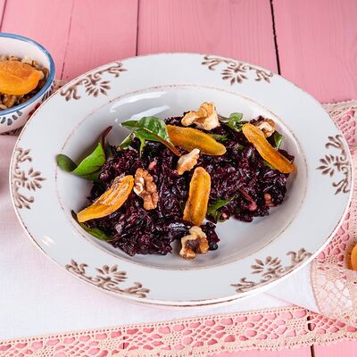 Свекольный салат с черносливом и грецким орехом в Катюша Katyusha по цене 290