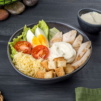 Салат Цезарь с курицей в Суши Ням по цене 419 ₽