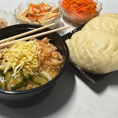 Комбо №3-1 Пянсе с курицей и кукси с курицей в Пянсе по цене 599 ₽