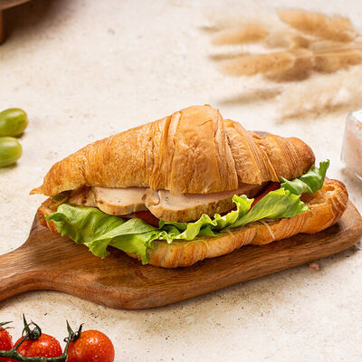 Круассан цезарь в Чайка по цене 480 ₽