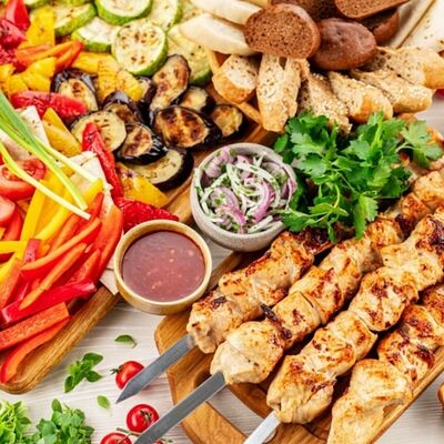 Шашлык из курицы с овощами гриль в Freshday по цене 1990 ₽