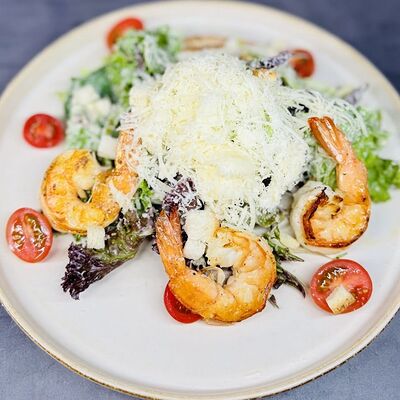 Цезарь с креветками в Лось Лосось по цене 890 ₽