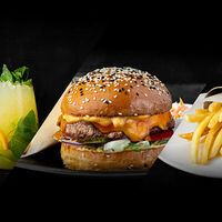 Биг тейсти сет в Corner Grill