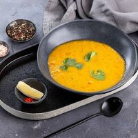 Летний чечевичный суп в Encore Cafe