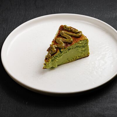 Баскский чизкейк Фисташкав Лимонад loft bar по цене 595 ₽