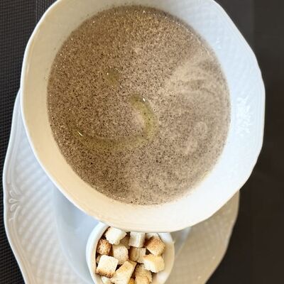 Грибной крем-суп в Хинкальная по цене 540 ₽