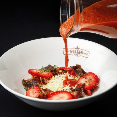 Гаспачо с клубникой в Сохо по цене 460