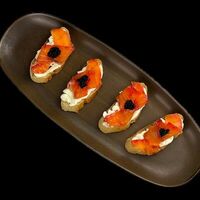 Брускетта с лососем в Месса Ересь