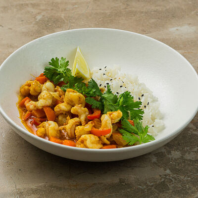 Карри с креветками и отварным рисом в Бали по цене 660 ₽