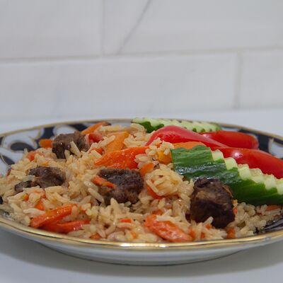 Плов с говядиной в Шаурма Восточная кухня по цене 450 ₽