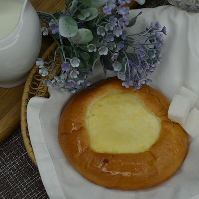 Ватрушка с творогом в Пышнотесто по цене 52 ₽