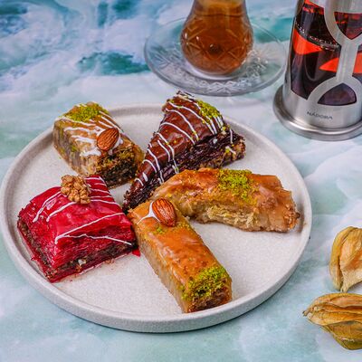 Пахлава в КАФЕ ВЕСНА по цене 155 ₽