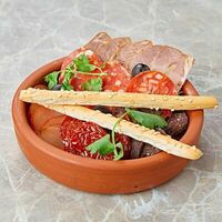 Мясное ассорти в Mamito