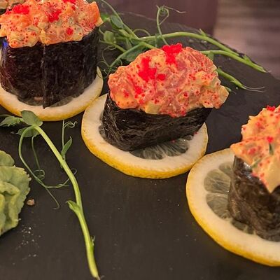 Сяке Авокадо в Лобстер по цене 159 ₽