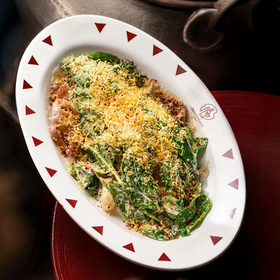 Салат с копченым окороком и шпинатом в ЮжанеГорожане по цене 588 ₽