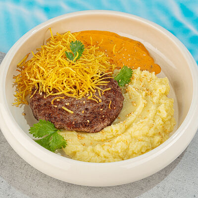 Бифштекс с картофельным пюре в Nemo по цене 700 ₽