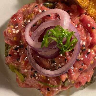 Тартар из говядины в Бабушка Вонга по цене 790 ₽