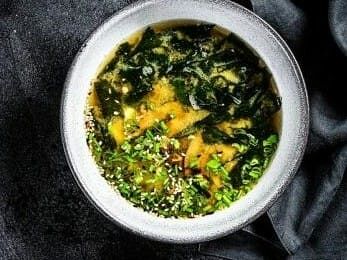 Суп Вакамэ вегетарианский в ТутСуши по цене 216 ₽