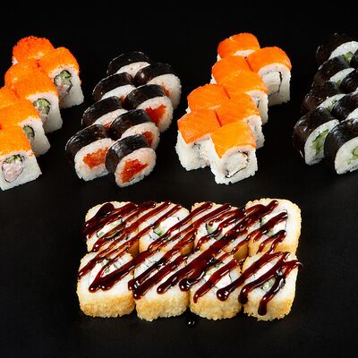 Для двоих сет в Sushi Seven по цене 1899 ₽