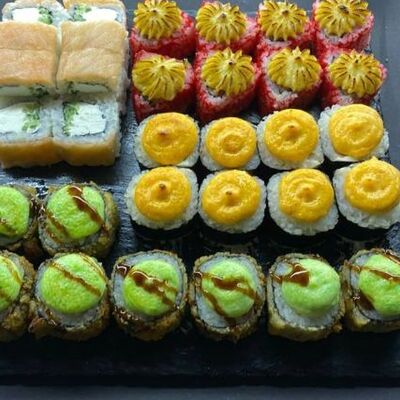 Сет ИОШИ в Сушипониа по цене 1599 ₽