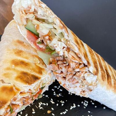 Шаурма на мангале в Chill по цене 255 ₽