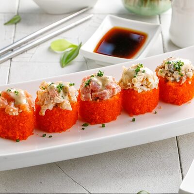 Ролл Фьюжн 5 морей в Баклажан в ТЦ 