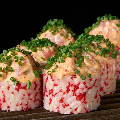 Тартар из тунца и зеленый лучок в Полтора тигра по цене 610