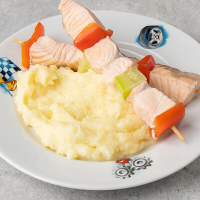 Шашлычок из семги на пару с картофельной толченкой в Станъ по цене 600 ₽