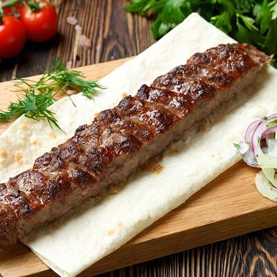 Люля-кебаб из курицыв Сувлаки на мжк по цене 248 ₽