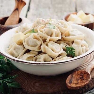 Пельмени нежные с курицей в Park cafe по цене 330 ₽