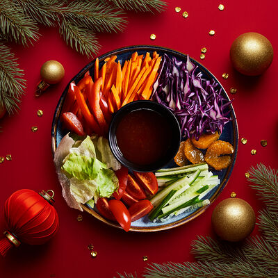 Хрустящий салат с овощами и цитрусом в KANNAM CHICKEN по цене 579 ₽