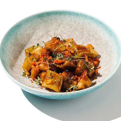 Баклажаны с куриным филе терияки в Песто Тесто по цене 470 ₽