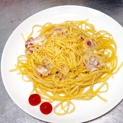 Паста с беконом в Жан Клод Мангал по цене 469 ₽