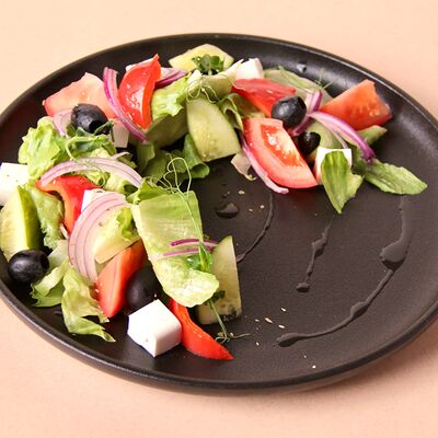 Салат Греческий в Папи бар по цене 590 ₽