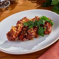 Куриные крылья BBQ в BBQ Beer Restaurant