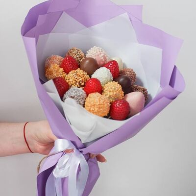 Букет из клубники в шоколаде №43 в Клубникисс по цене 3900 ₽
