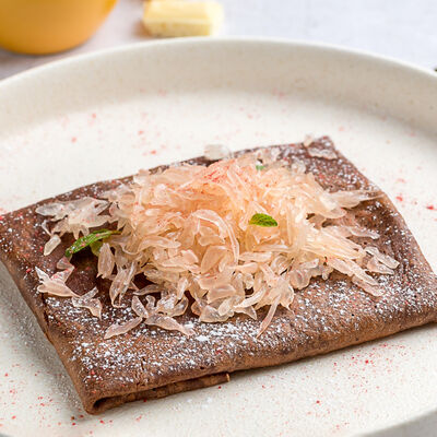 Шоколадный блинчик с бананом и помело в Godji по цене 270 ₽