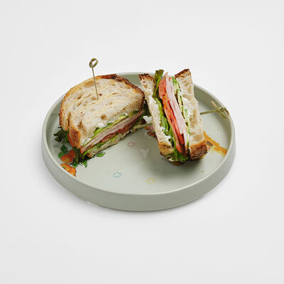 Сэндвич с курицей и авокадо в Sushiman по цене 2900 ₸